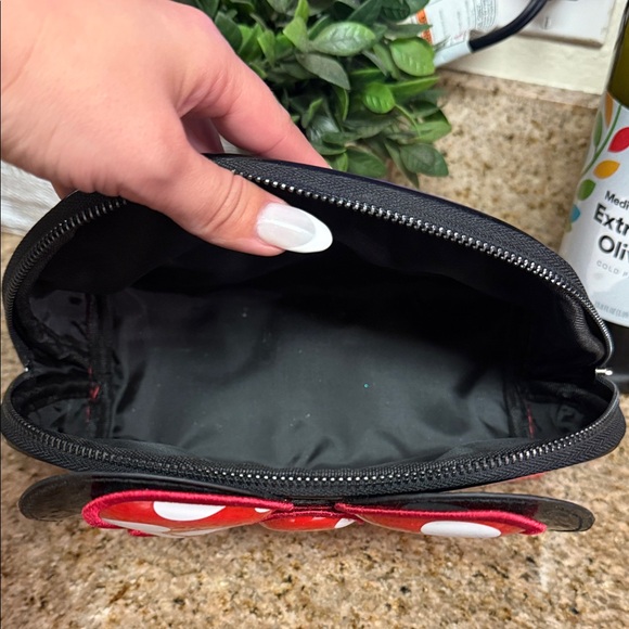 The Crème Shop | Minnie Mouse Red Polka Dot Kids Cosmetic Bag - Picture 6 of 8